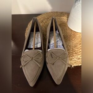 New! Aerosoles Doran Suede Flats (Size 8)